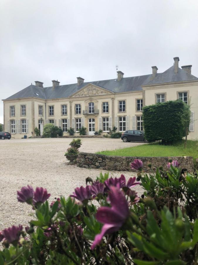 Hotel Du Chateau De Quinéville Zewnętrze zdjęcie