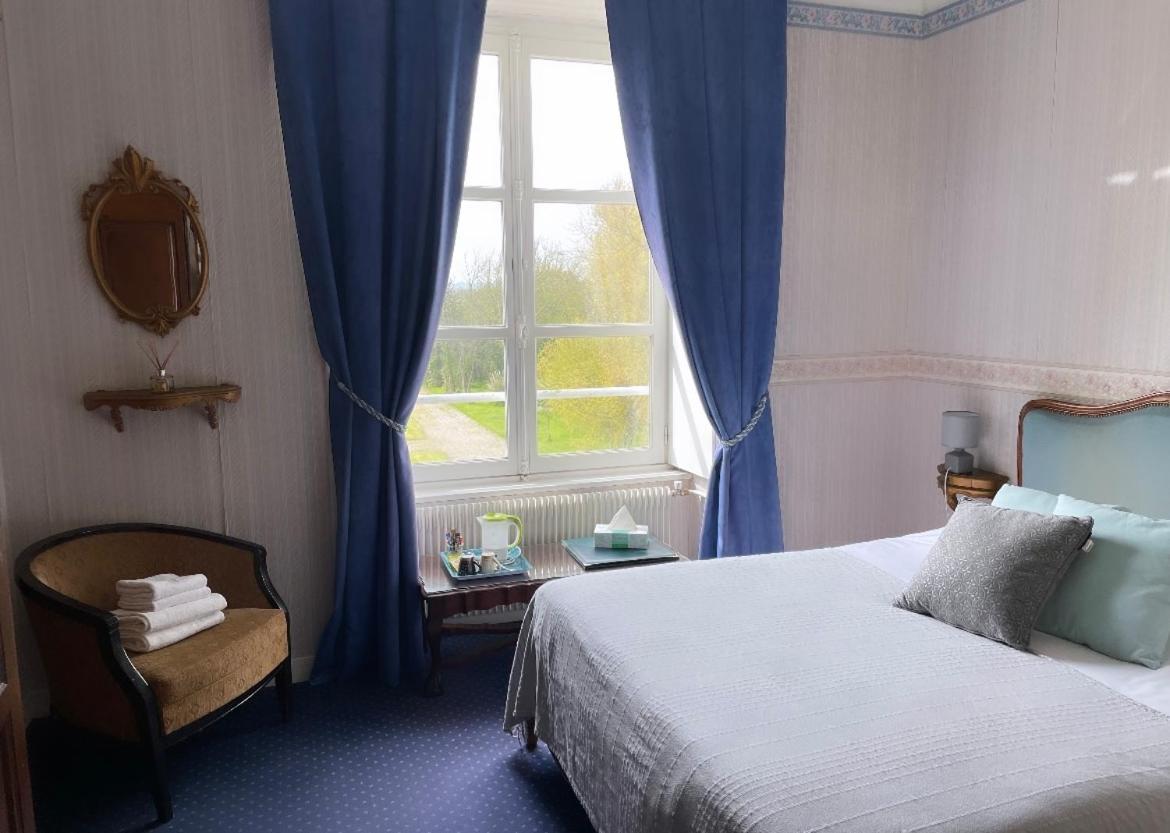 Hotel Du Chateau De Quinéville Zewnętrze zdjęcie