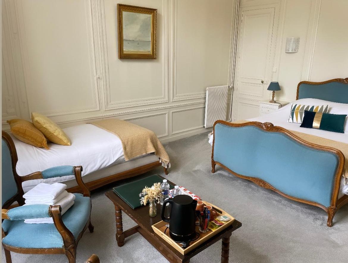 Hotel Du Chateau De Quinéville Zewnętrze zdjęcie