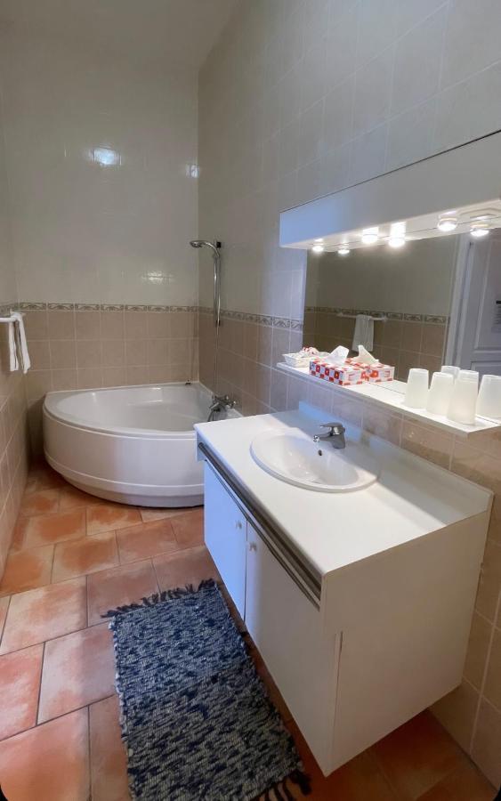 Hotel Du Chateau De Quinéville Zewnętrze zdjęcie