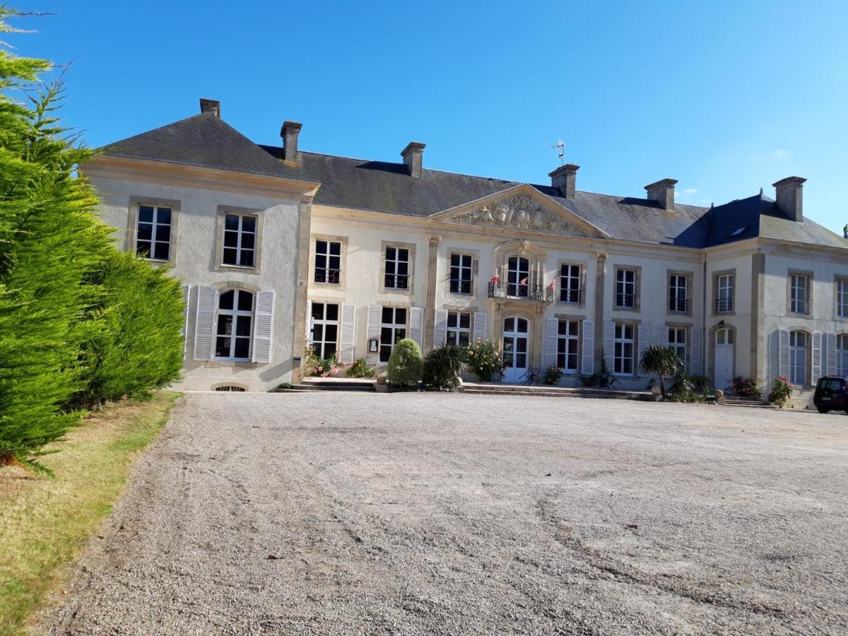 Hotel Du Chateau De Quinéville Zewnętrze zdjęcie