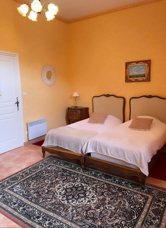 Hotel Du Chateau De Quinéville Zewnętrze zdjęcie